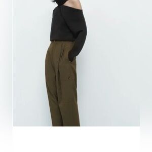 ZARA CARGO High-Waisted Hunter Green Pants. Size L
